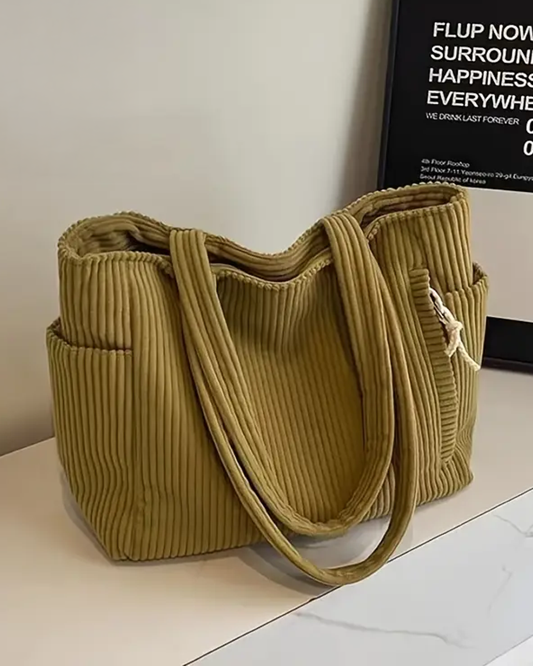 Lykke™ – Ribbad totebag med dragskodetalj