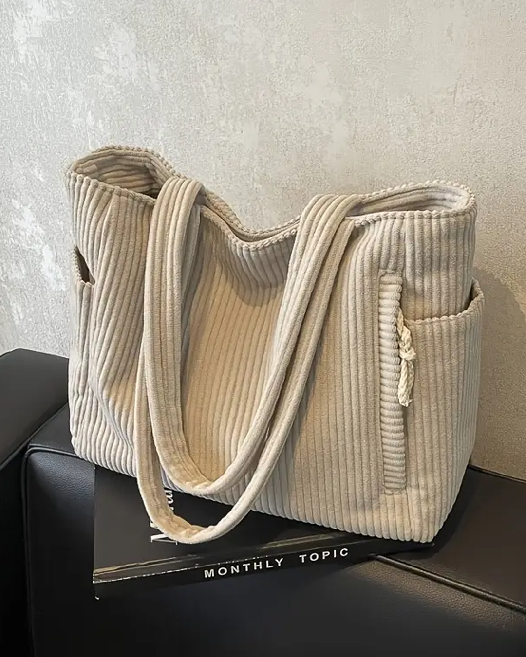 Lykke™ – Ribbad totebag med dragskodetalj