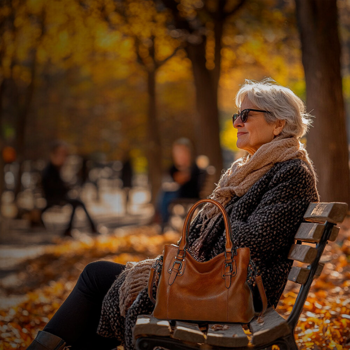 Kerstin™ – Elegant och Tidlös Axelremsväska i Läderlook