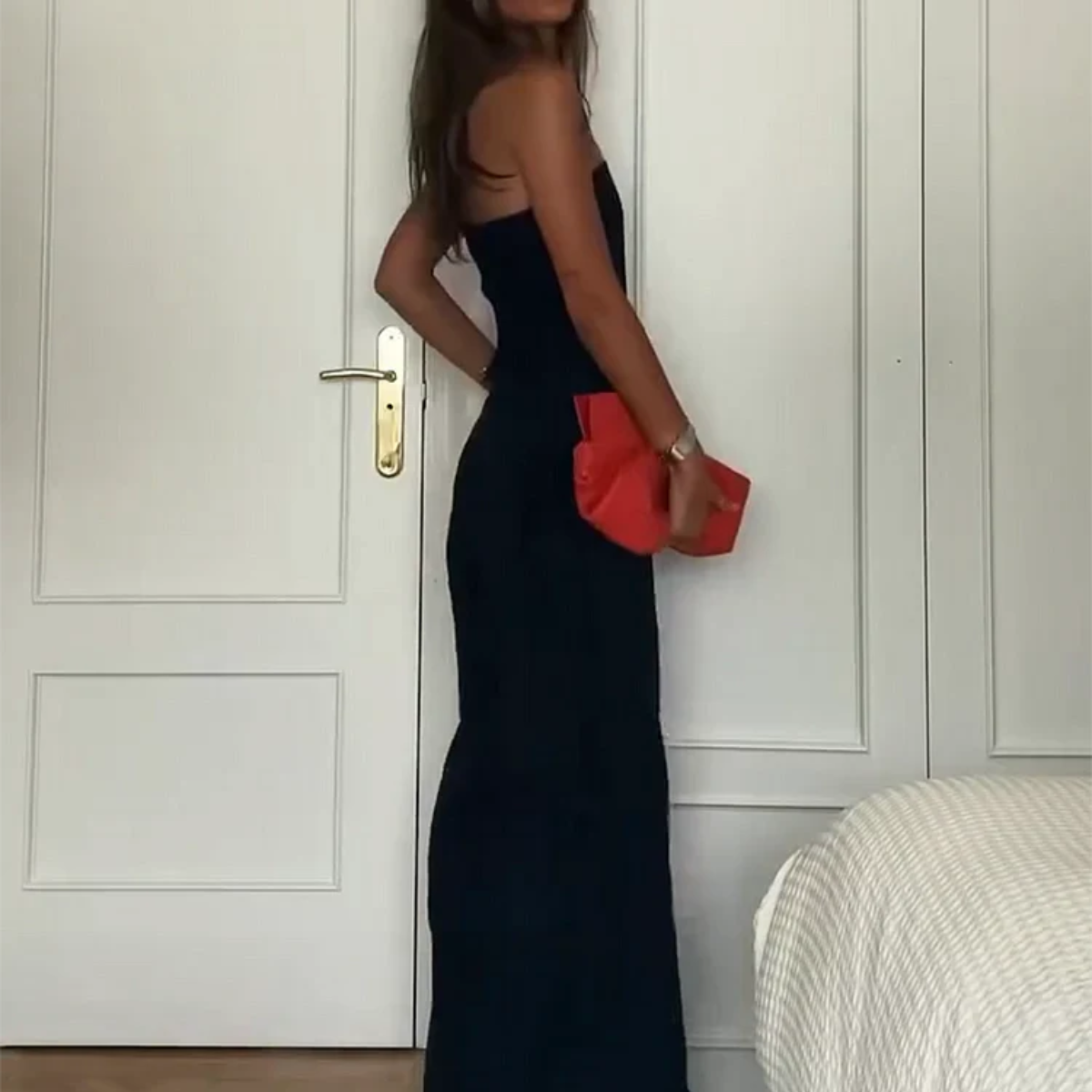 Tilde™ – Elegant axelbandslös byxdress