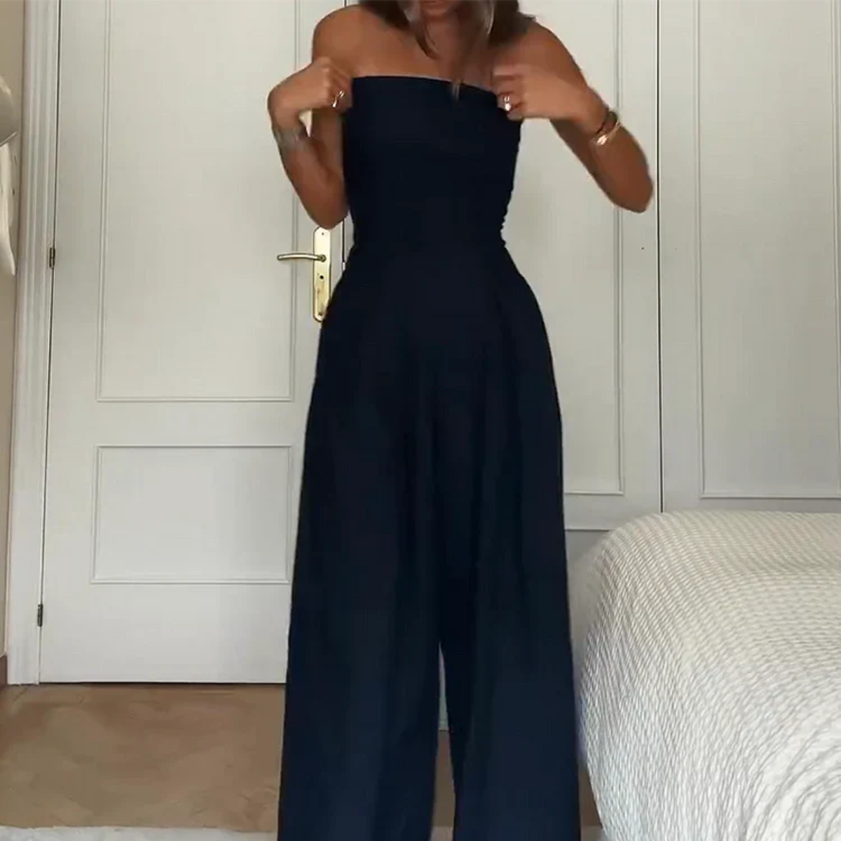 Tilde™ – Elegant axelbandslös byxdress