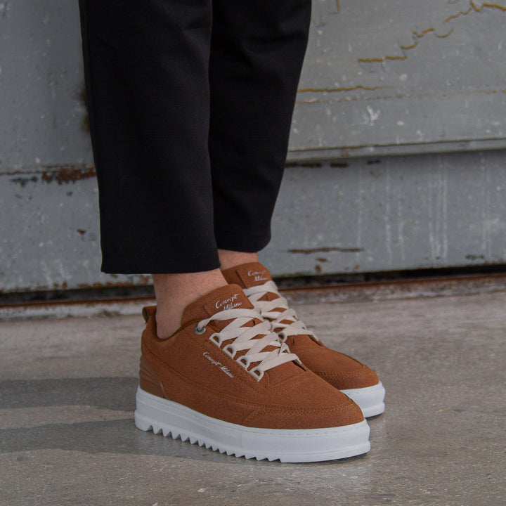 Sven™ – Grå sneakers i äkta mocka med modern sula