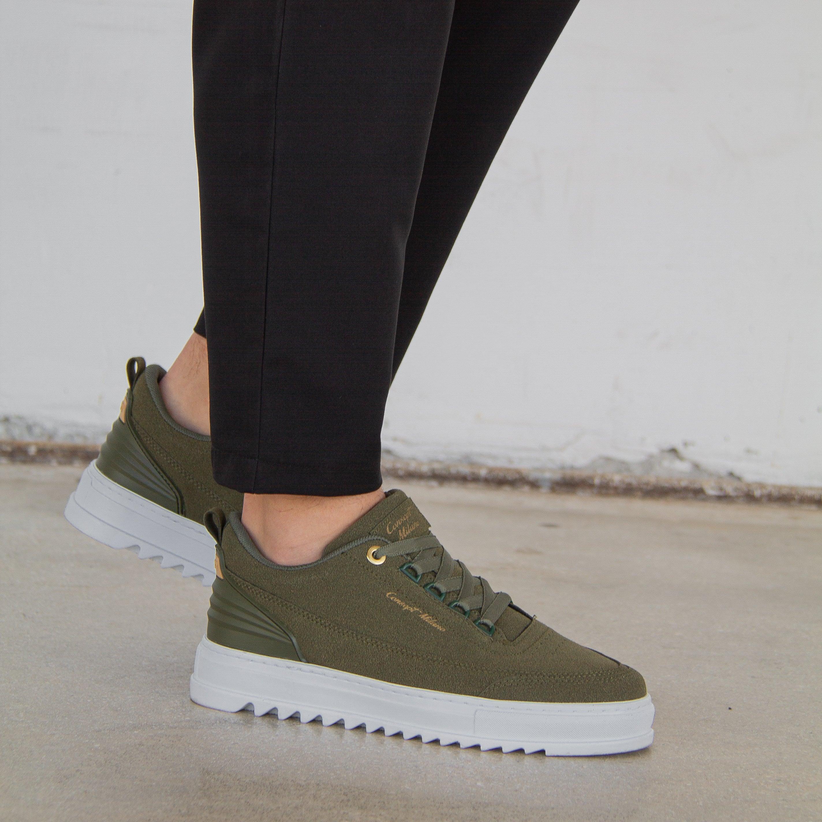 Sven™ – Grå sneakers i äkta mocka med modern sula