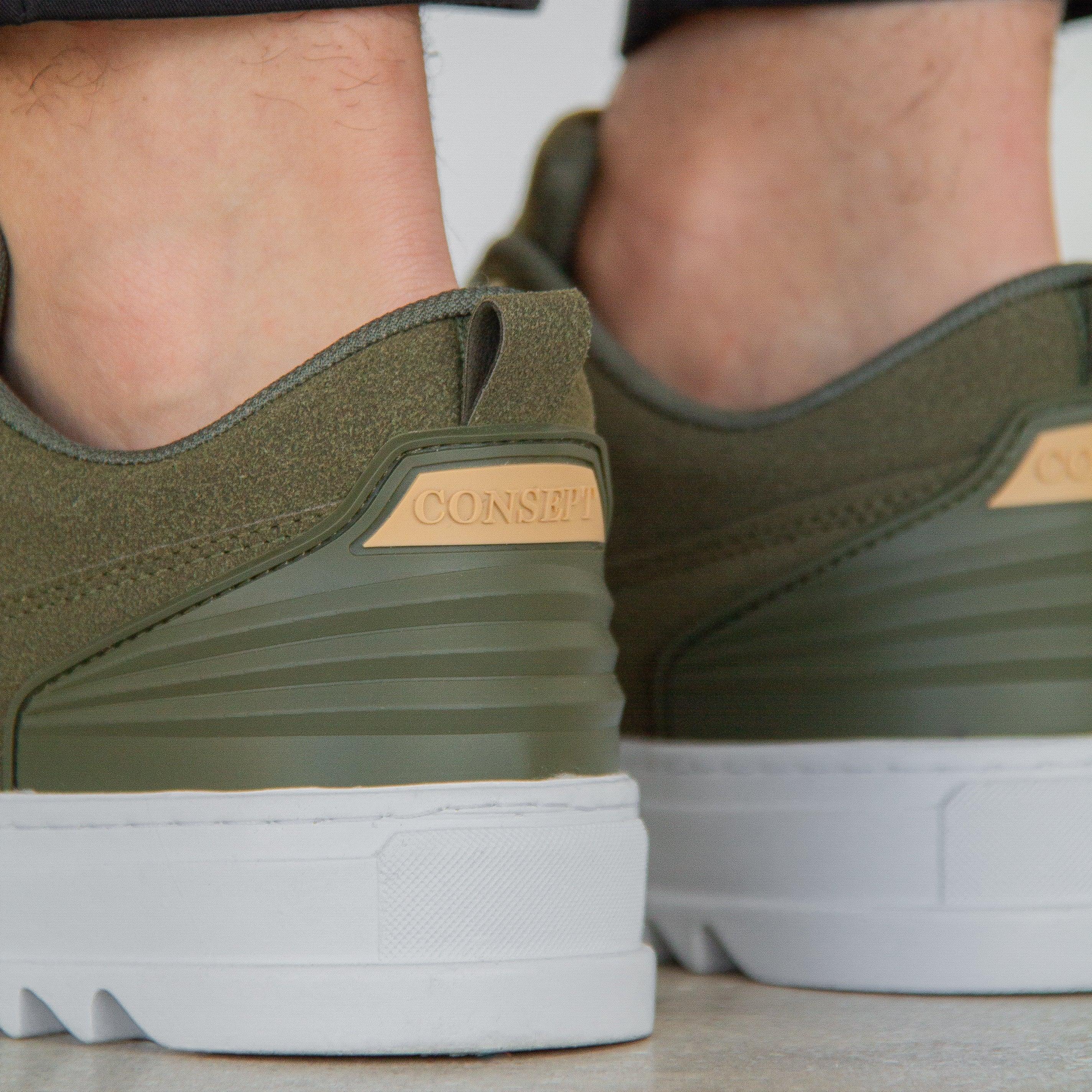 Sven™ – Grå sneakers i äkta mocka med modern sula
