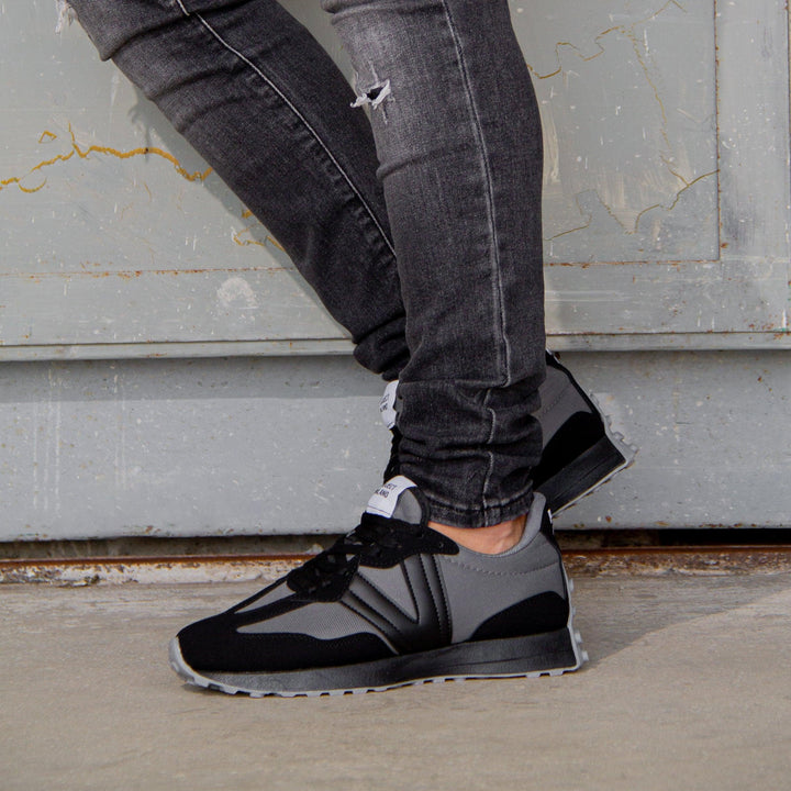 Mattis™ – Sportiga sneakers i mocka och mesh