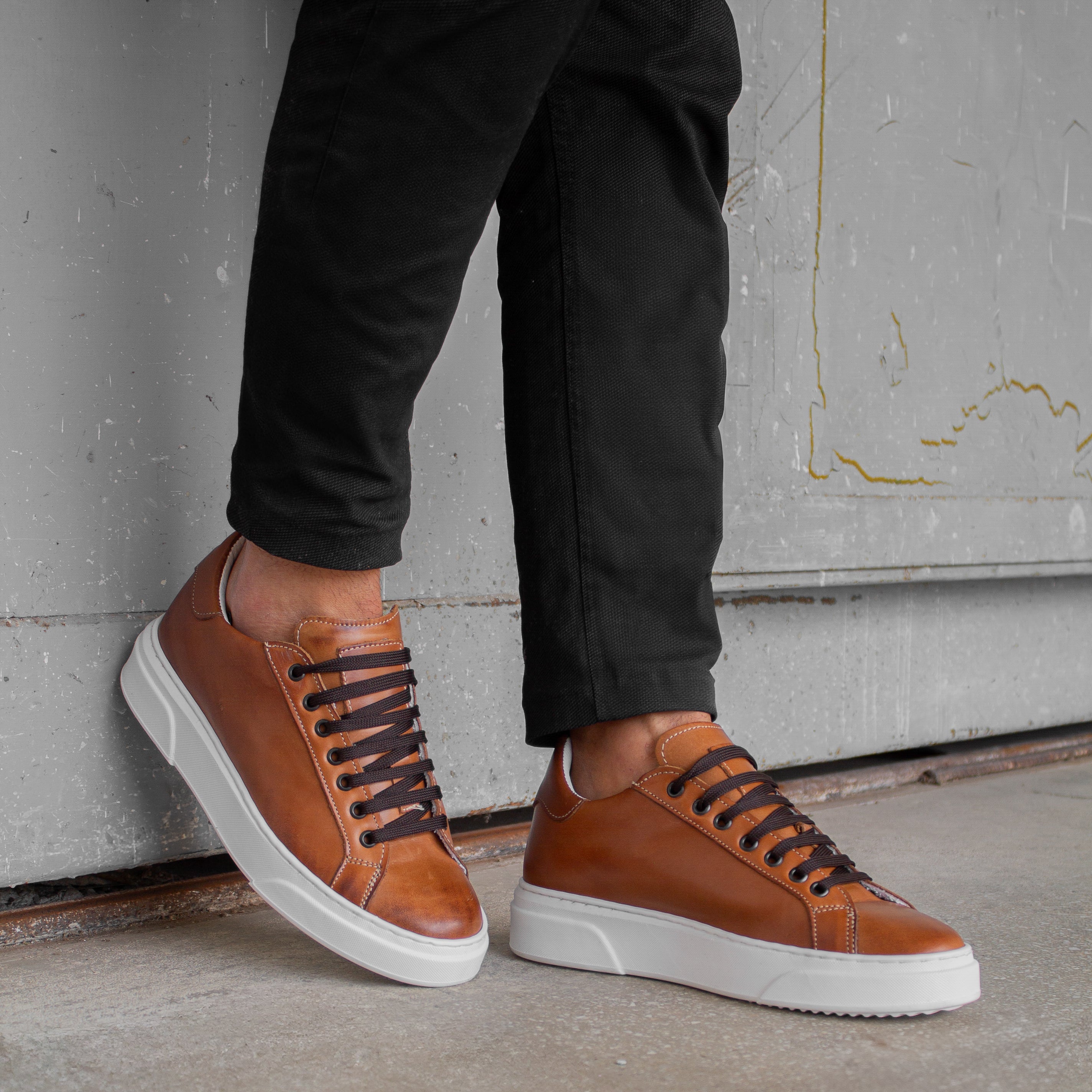 Ivar™ – Vita sneakers i äkta läder