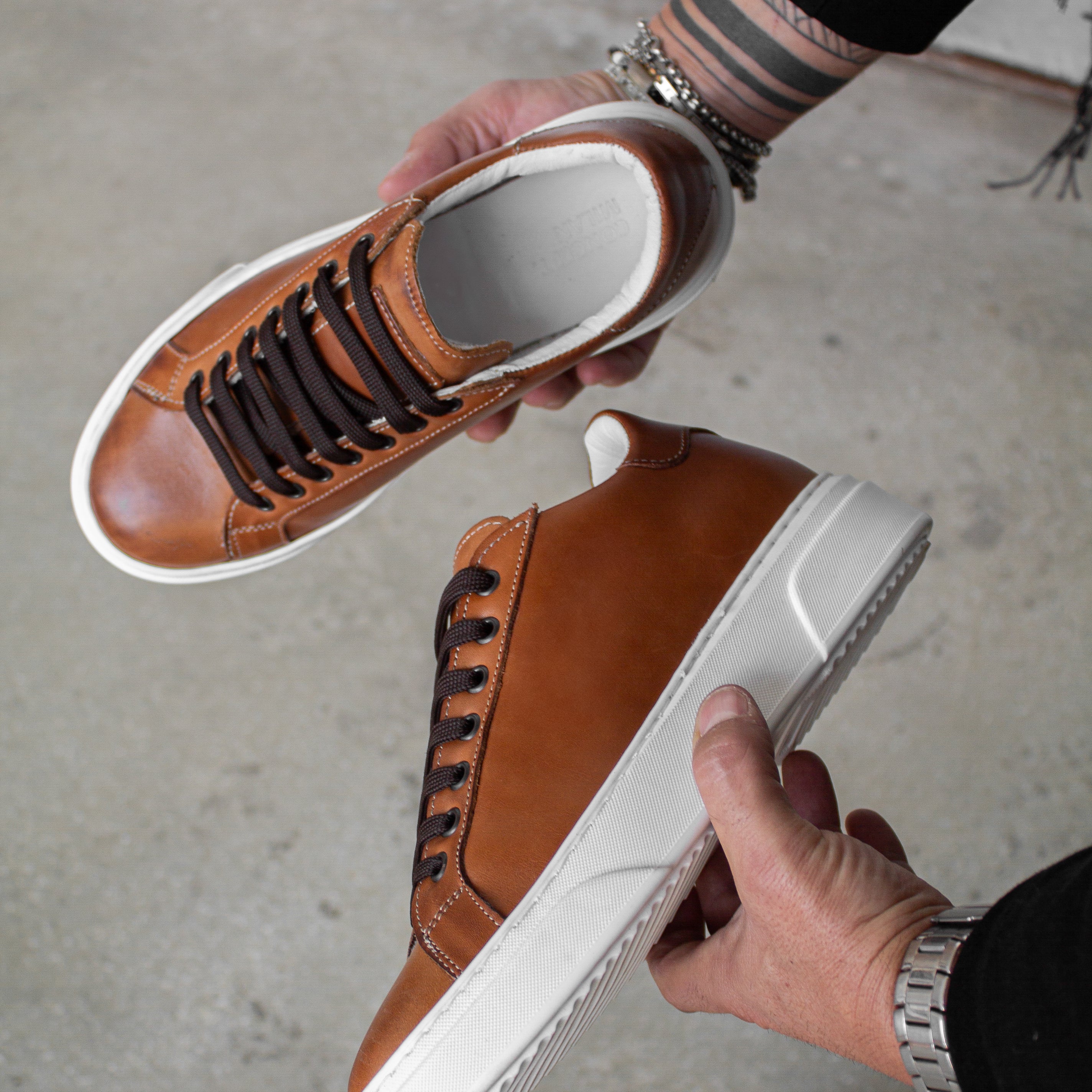 Ivar™ – Vita sneakers i äkta läder