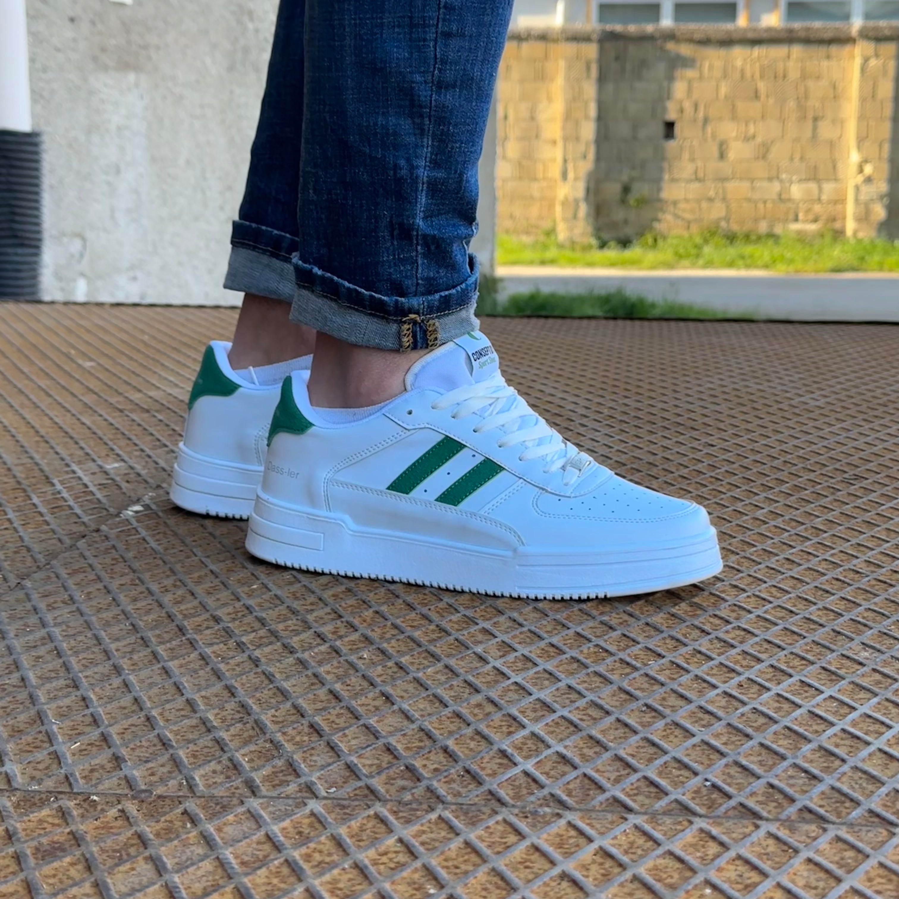 Jonathan™ – Sportiga herrsneakers med urban attityd