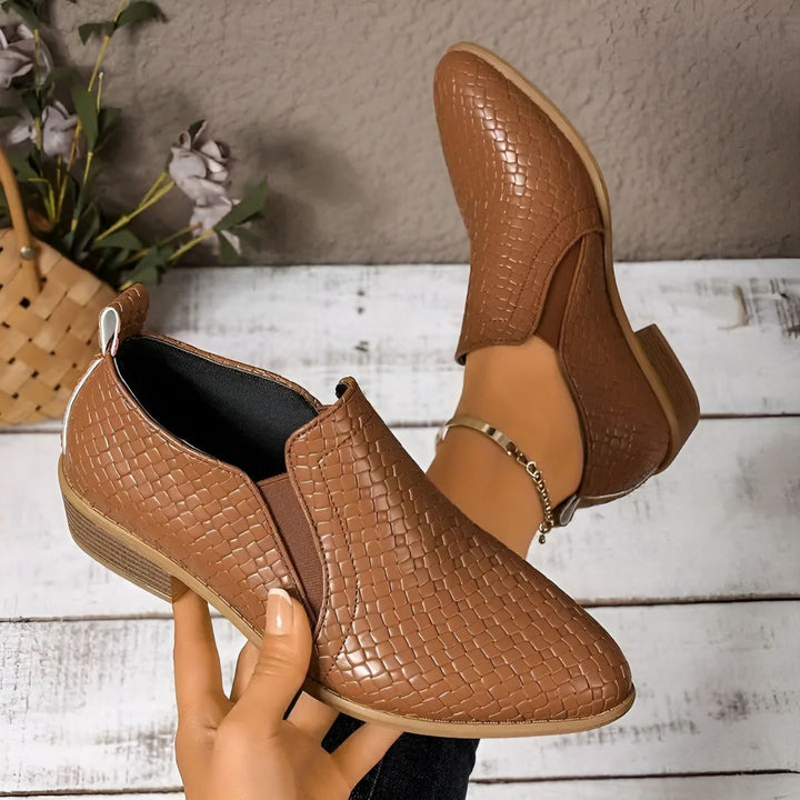 Carmen™ – Elegant flätade Oxfords för varje tillfälle
