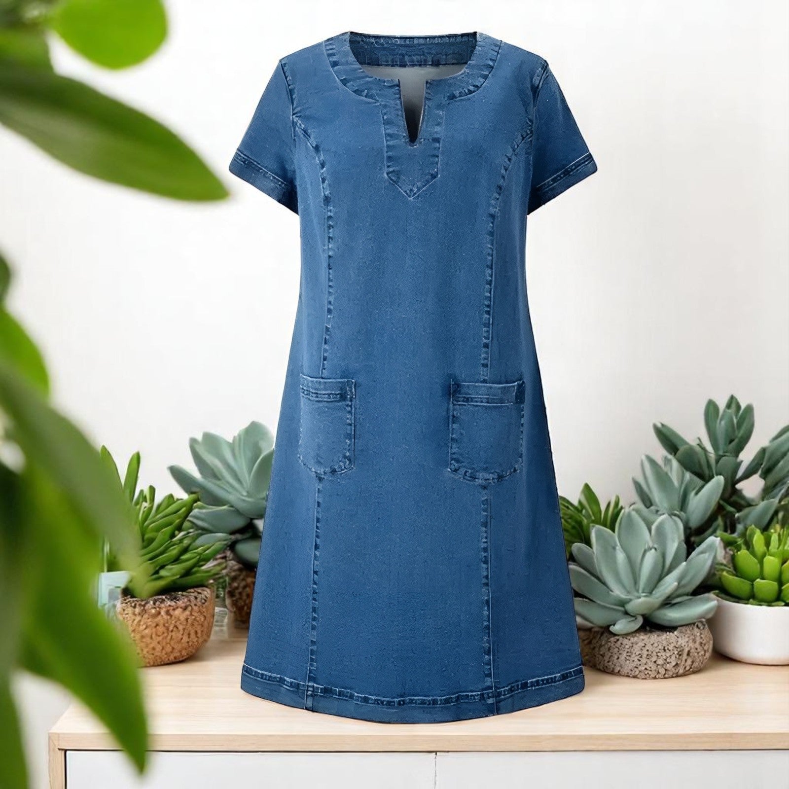 Saga™ – Mjuk Denimklänning med Fickor