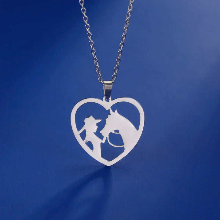 Emelin™ – Halsband för hästälskare