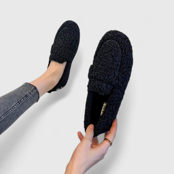 Tuva™ – Värmande tofflor med stilren komfort
