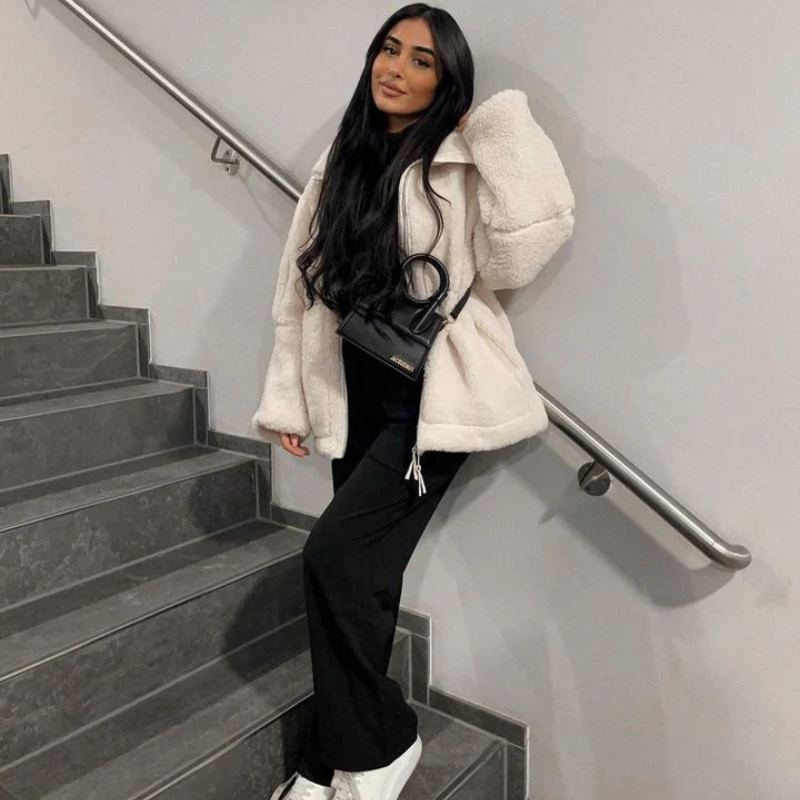 Bruna™ – Mjuk teddyjacka för kalla dagar