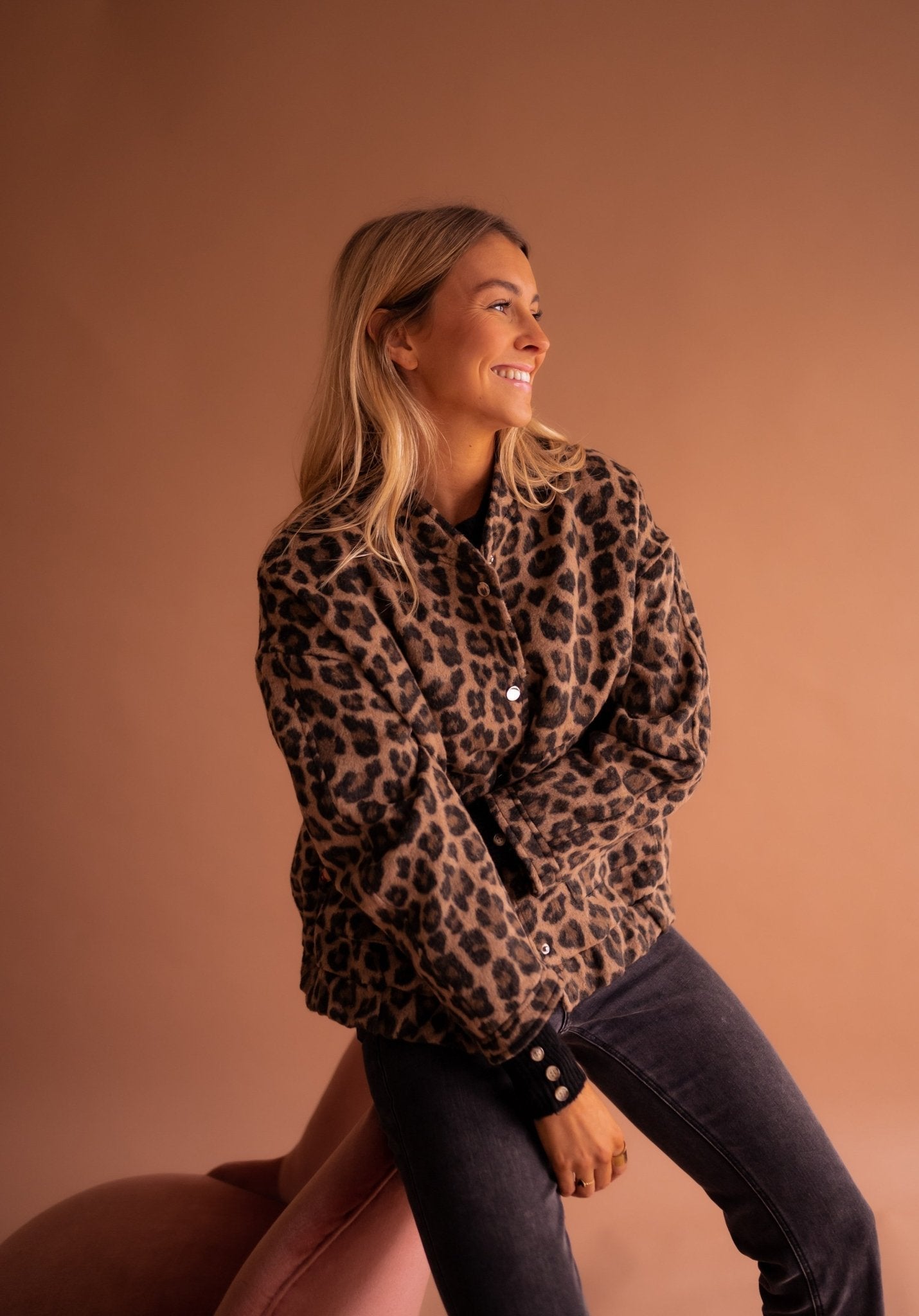 Selvina™ – Trendig Leopardjacka för Kvinnor