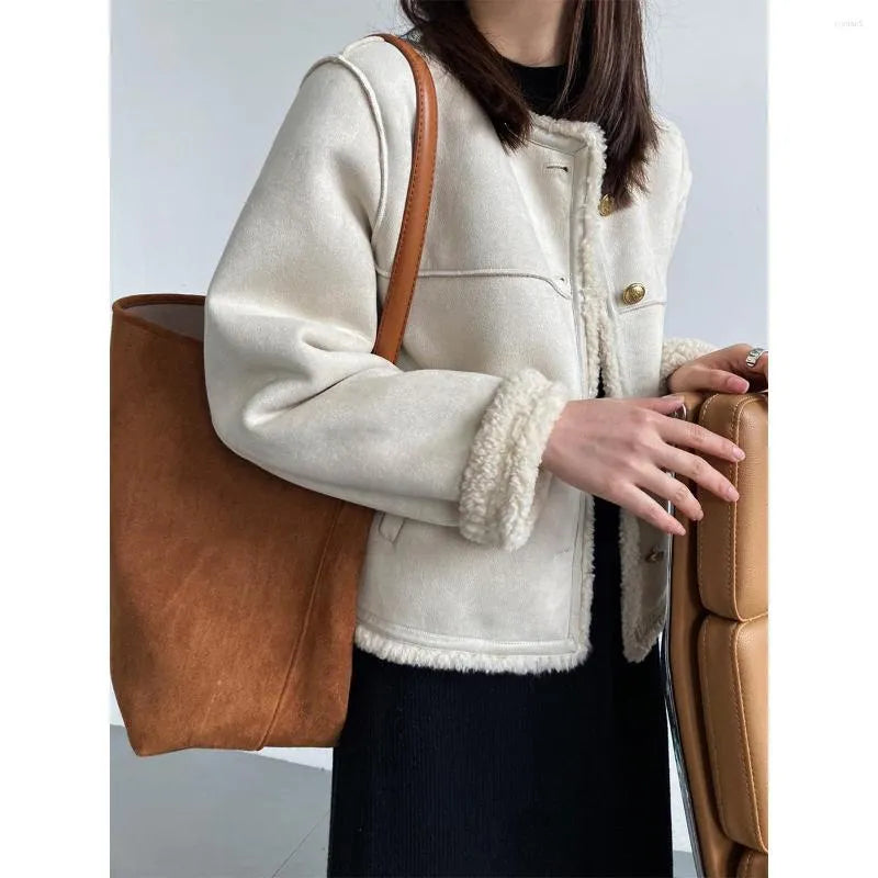 Anaïs™ – Premium Lammulljacka med Fuskpälsfoder